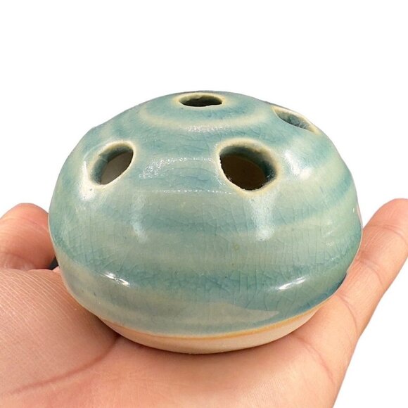 Studio Art Pottery Flower Frog Light Green Glaze Pottery Hand Made Stoneware VTG - Picture 10 of 11